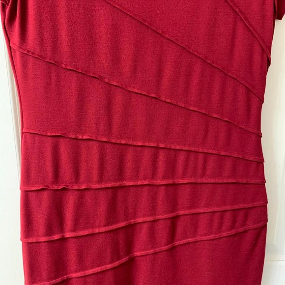 🌷3 for$20🌷Jessica, US M, Red Short Sleeved Starburst Effect Dress - Picture 5 of 6
